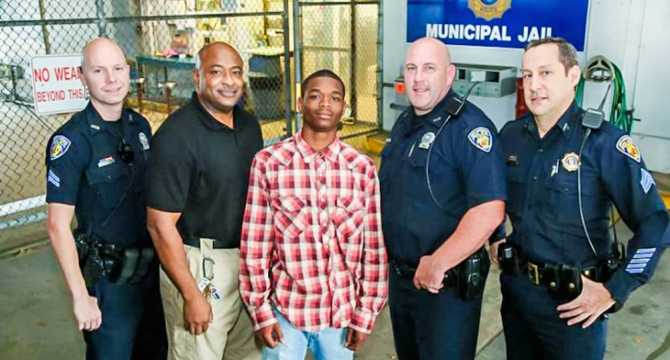 Hancuffed Teen Saves Life Of Cop