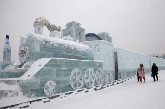 Ice Sculptures China Featured