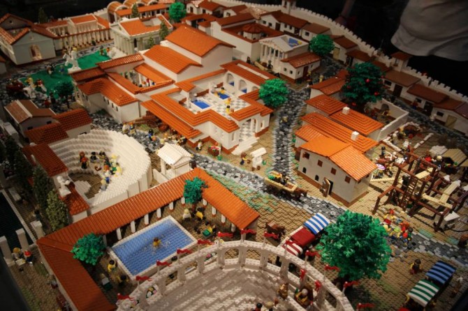 LEGO Pompeii