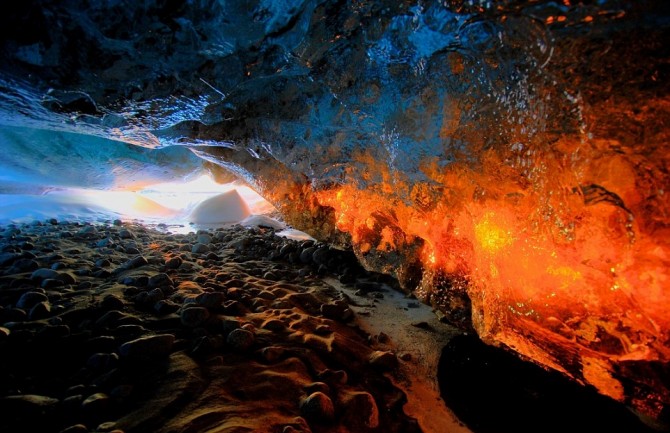 Inside Vatnajokull glacier - Orange