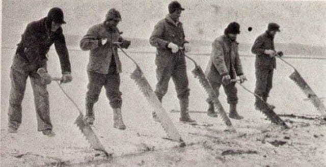 Jobs That No Longer Exist - Ice Cutter