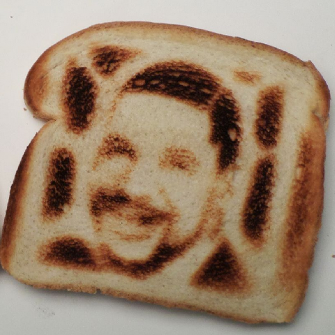 Selfie Toast 12