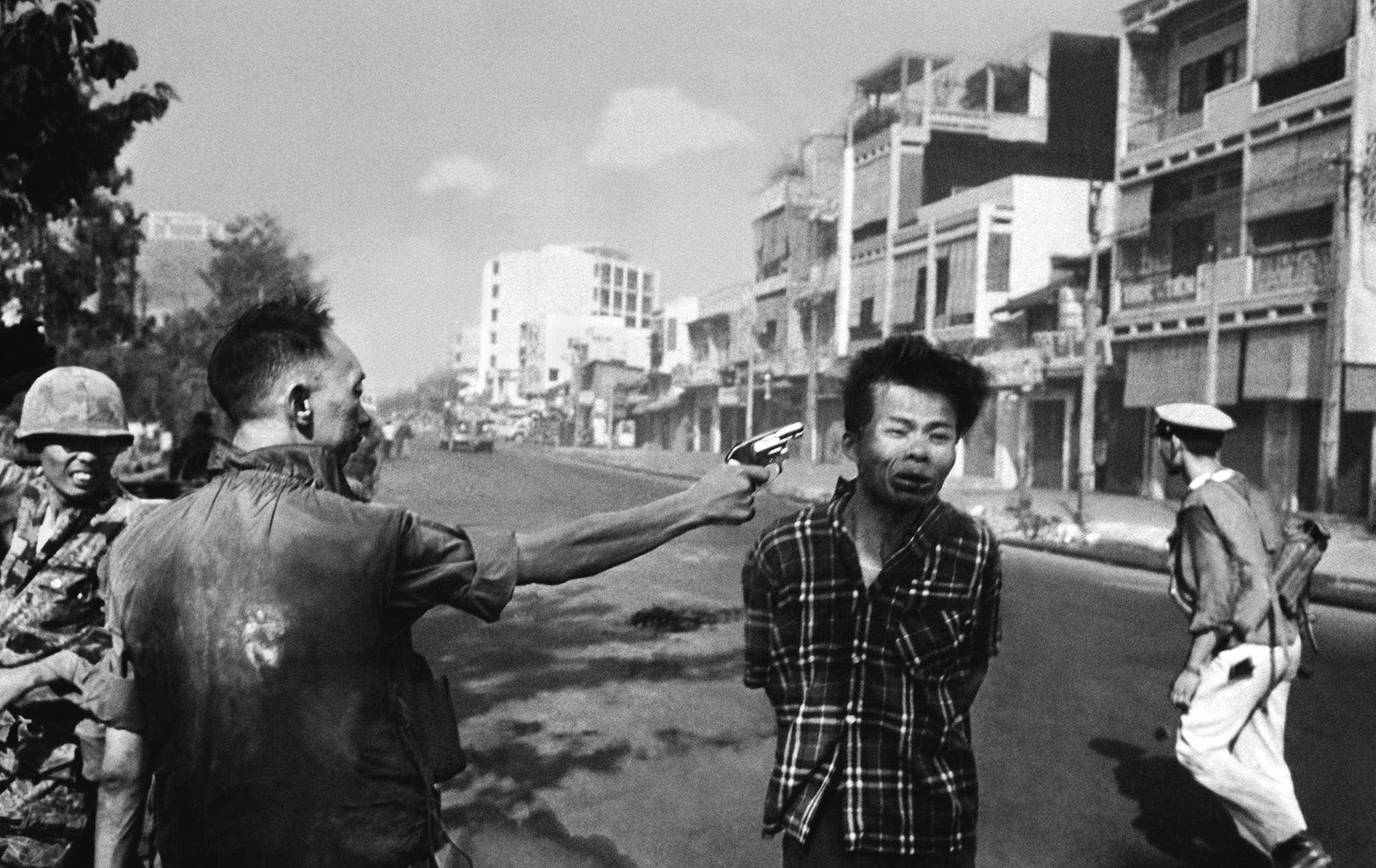 Don McCullin - Vietcong Execution