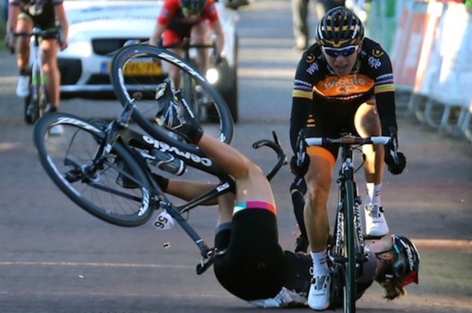 Female Cyclist Broken Collar Bone