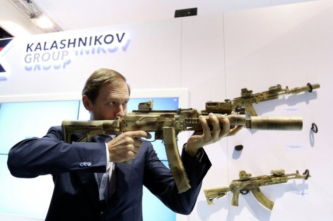 IDEX 2015 Abu Dahbi - Kalashnikov