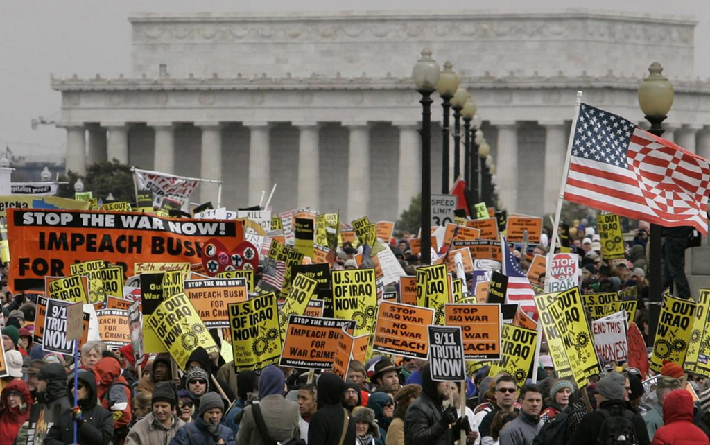 Iraq War In Pictures - Demonstrations Whitehouse