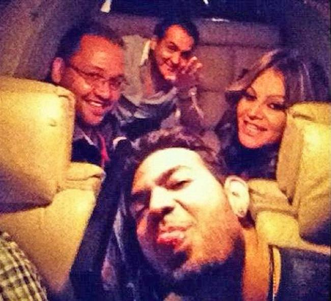 Jenni Rivera Selfie