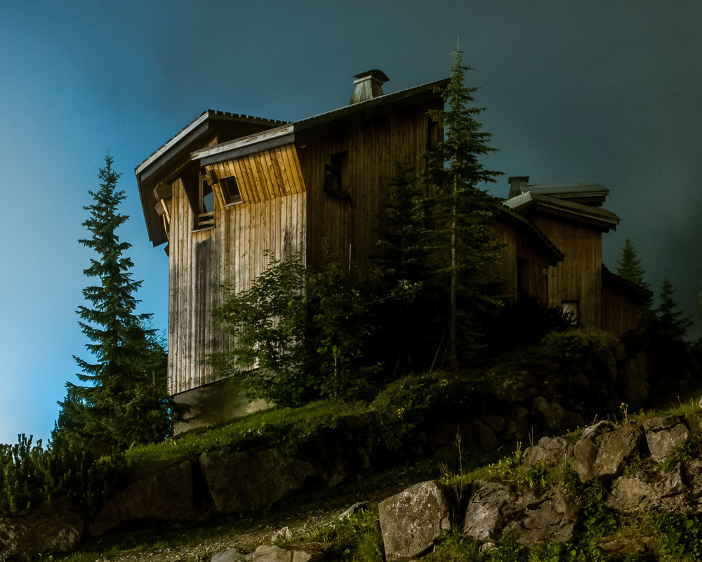 Alastair Philip Wiper - Chalet L'Ours 1998 Jacques Labro France