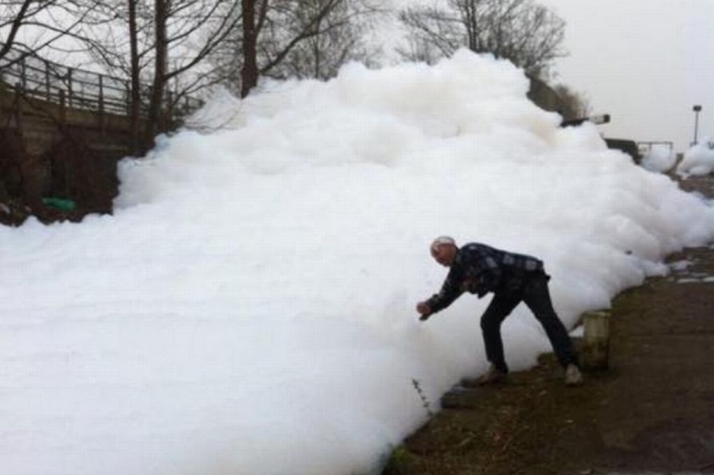 Manchester Aston Canal Foam Chemical Blaze Police