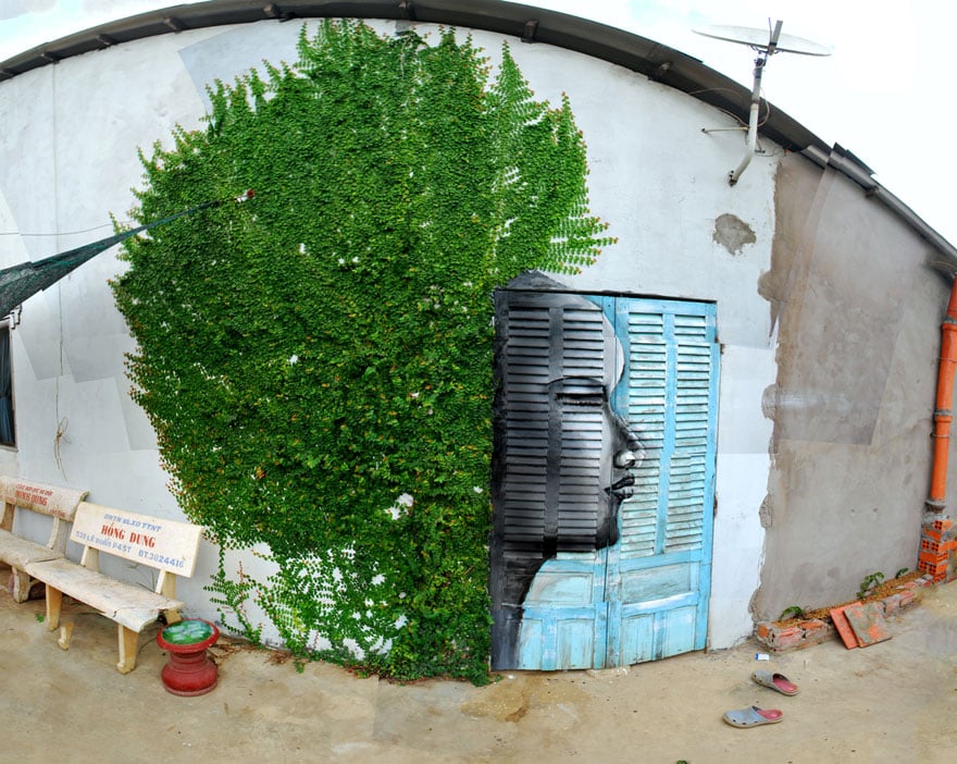 Street Art + Nature - 1 Afro