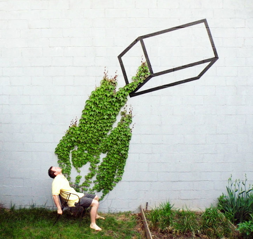 Street Art + Nature - Ivy Pour