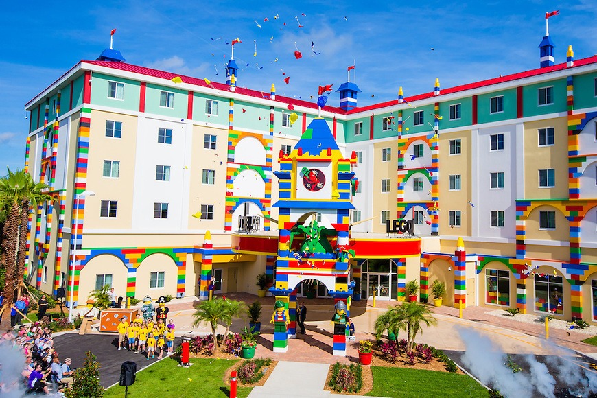 lego architecture hotel