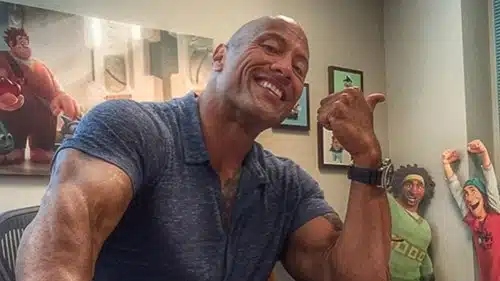 WATCH: The Rock Just Broke The Selfie World Record At The San Andreas Premiere In London