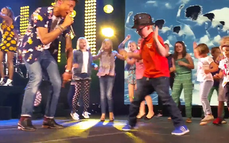 Little Kid From Leeds Dancing On Stage At Pharrell Concert Is Absolutely ELECTRIC