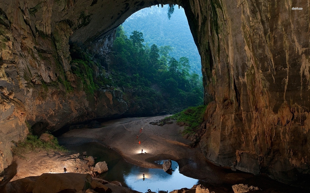 Alien Places On Earth - Son Doong Cave, Vietnam