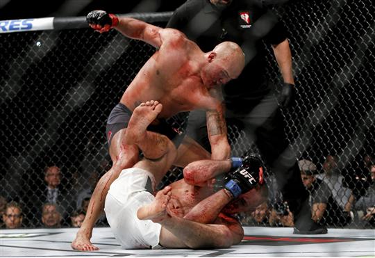 Robbie Lawler Rory McDonald 6