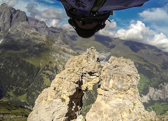 Wingsuit 70cm Hole