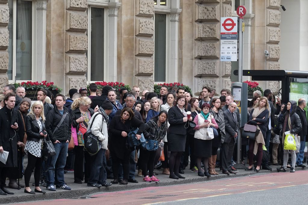 London Worst Place To Live - Queue For Bus