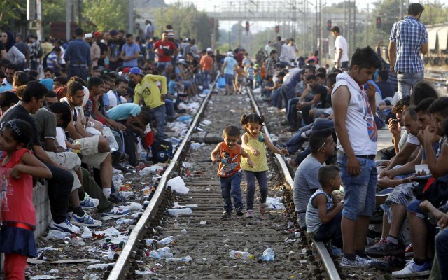 Macedonia - Asylum Seekers Syria - Playing On The Tracks