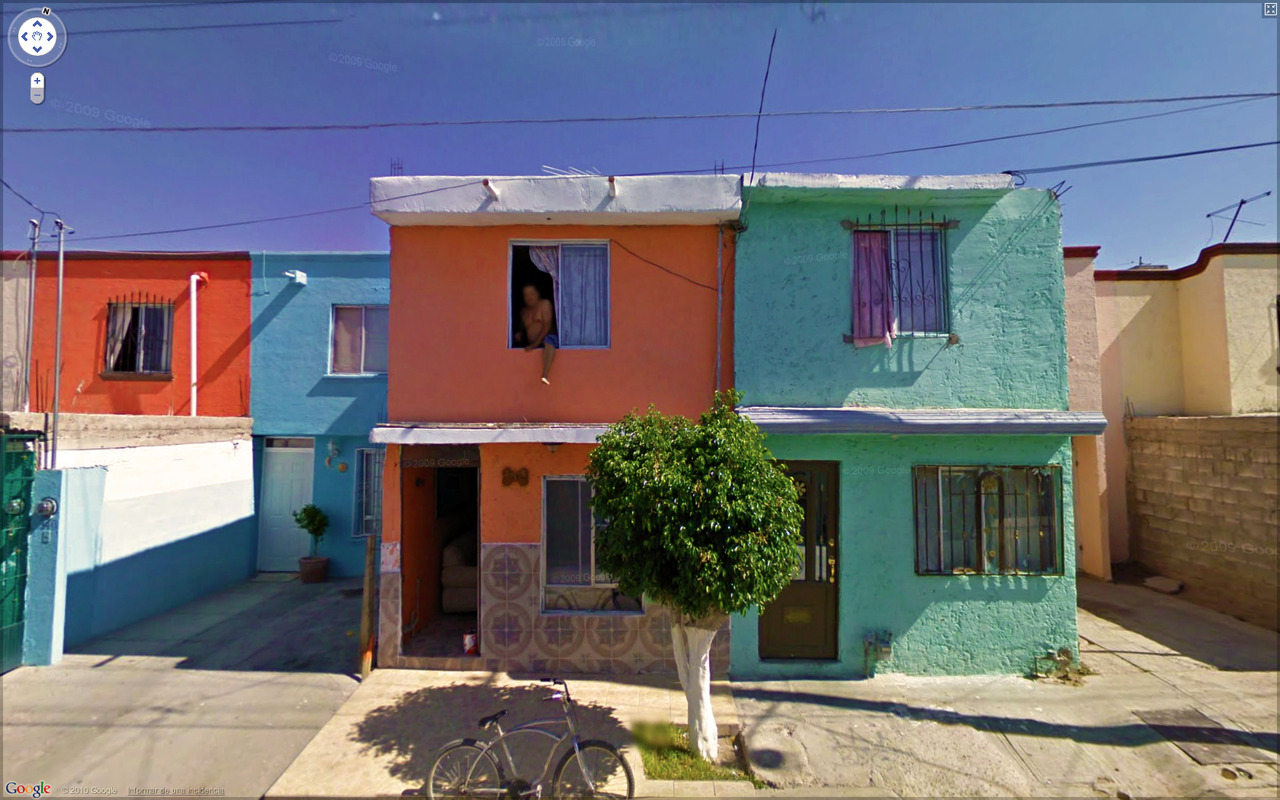 Weird Google Street View - Escape