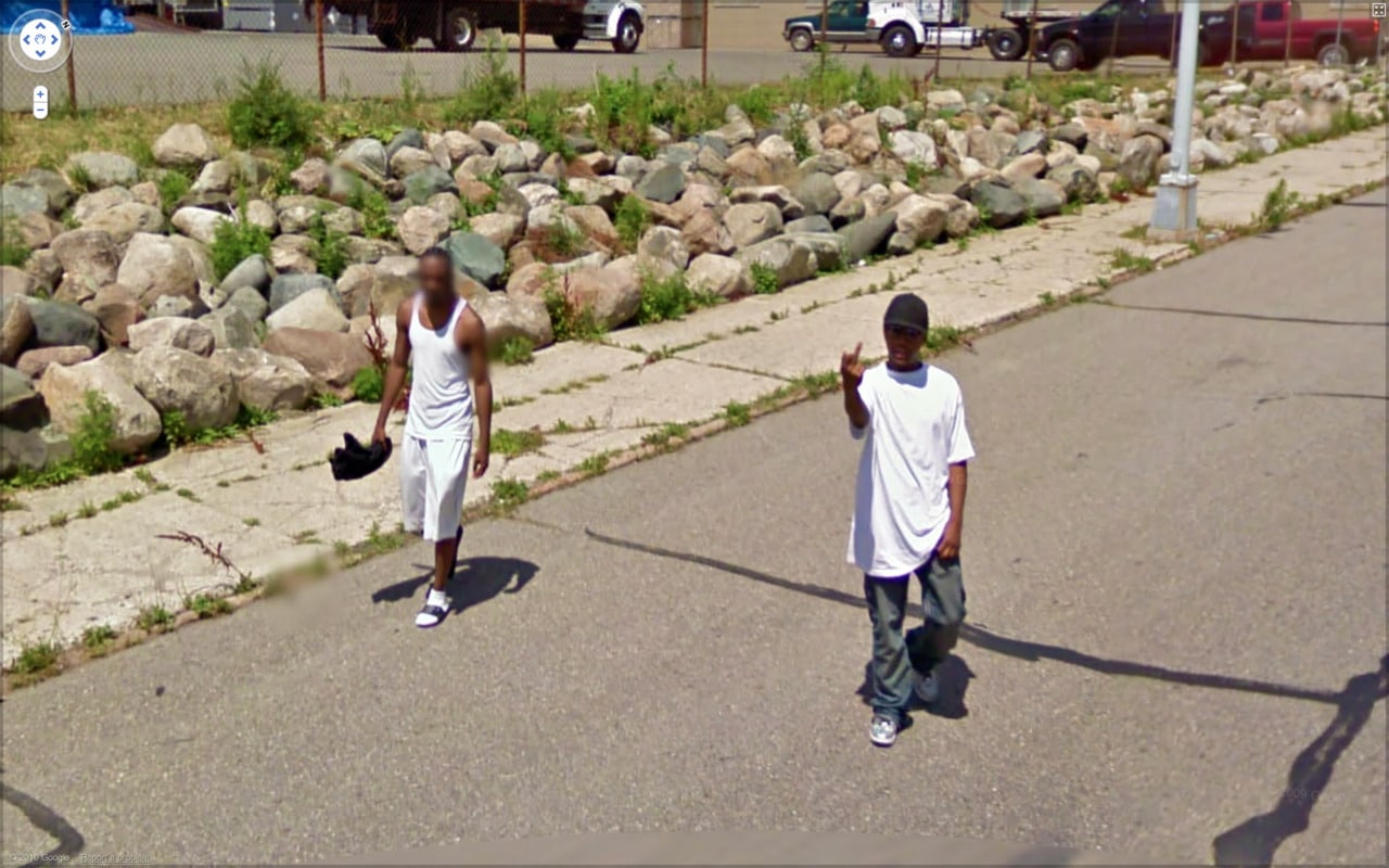 Weird Google Street View - Gangster