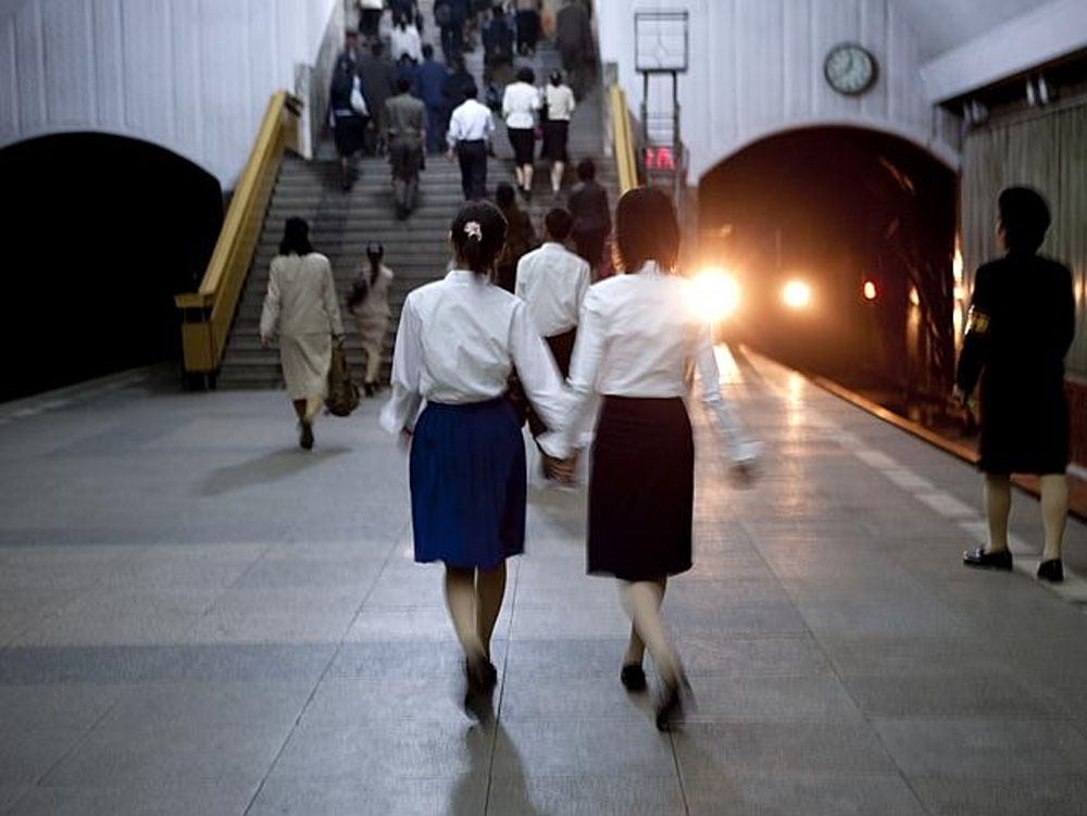 Eric Lafforgue - North Korea - Sleeping Train