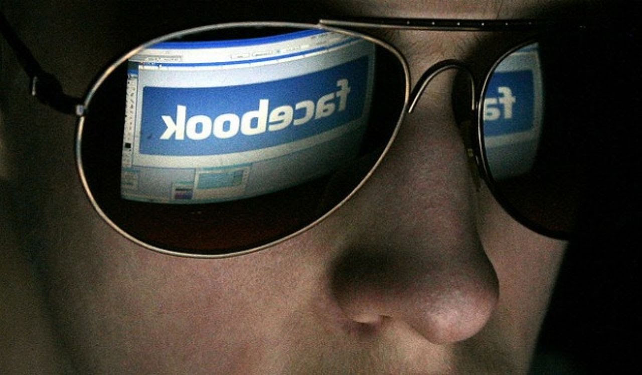 Facebook’s New Feature ‘Photo Magic’ Is About To Take Control Of ALL Your Photos