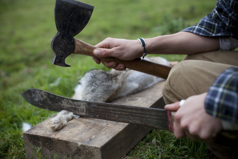 How To Skin And Gut A Rabbit - Remove Feet