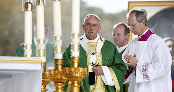 The Pope Says That Christmas 2015 Is A ‘Charade’ Because The World Is Completely Fucked Up