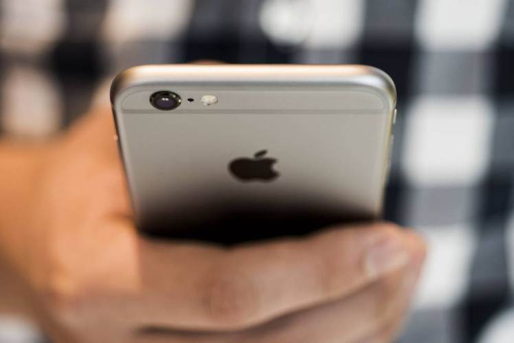 Hackers Awarded $1 Million For Successfully Hacking The New iPhone