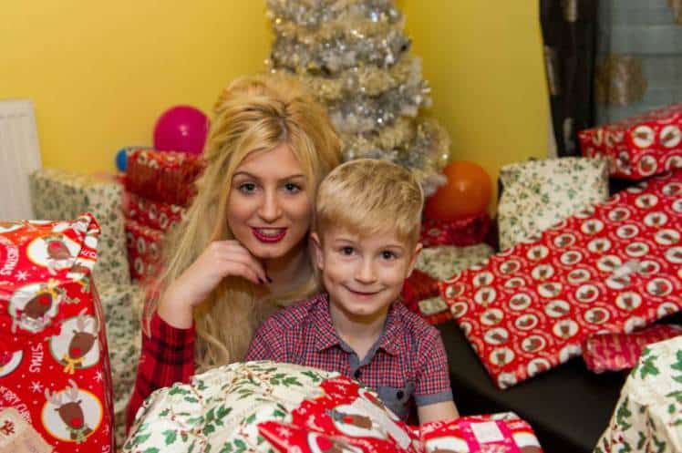 Mum Turns To Porn So She Can Buy More Christmas Presents For Her Son