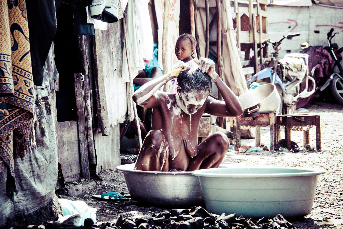 Sebastian Gil Miranda - A Bath