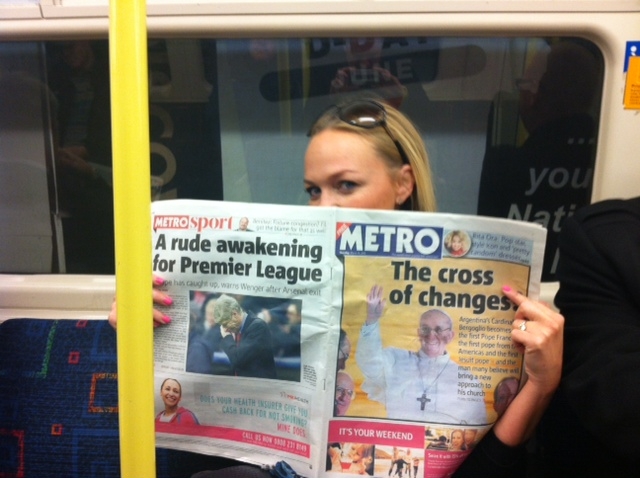 Emma Bunton on tube - photo 1