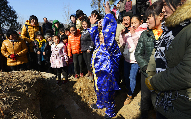 CHINA RIZHAO FUNERAL OF A LIVING