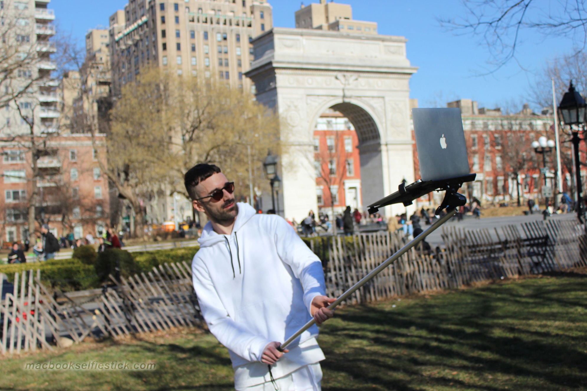 MacBook Selfie Stick 16