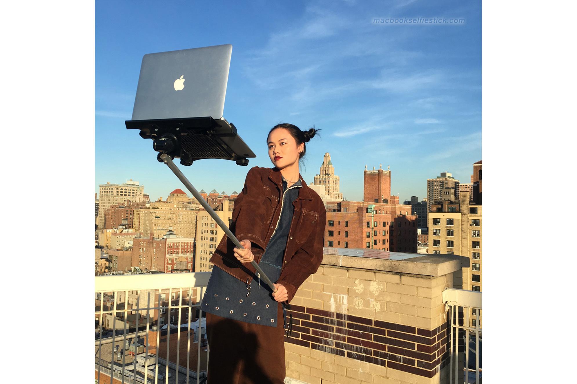 MacBook Selfie Stick 23