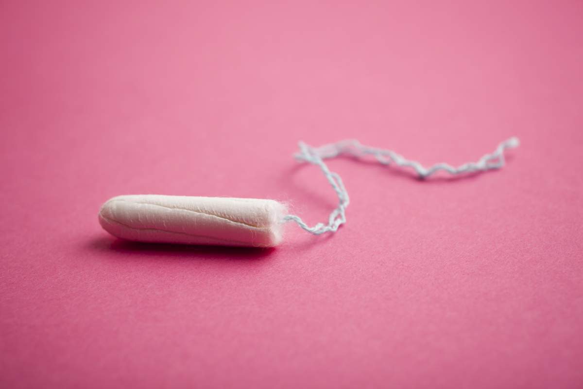 People Are Saying This Dude Who Carries Tampons In His Fanny Pack Is A ‘Hero’