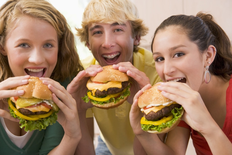 https://www.sickchirpse.com/wp-content/uploads/2016/03/burgers.jpg