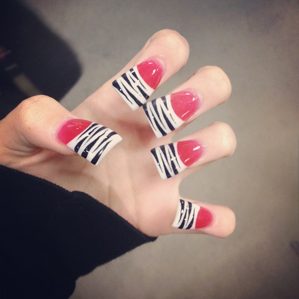 nails