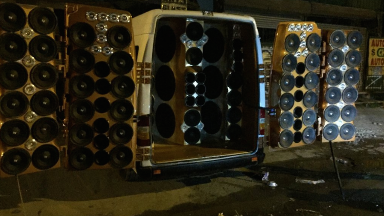 80 speakers van