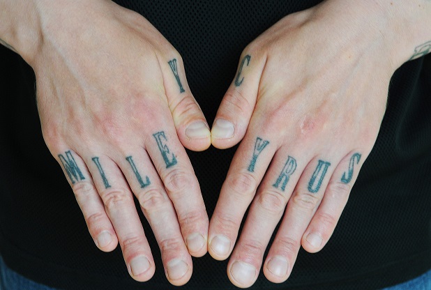 Miley Cyrus Knuckles