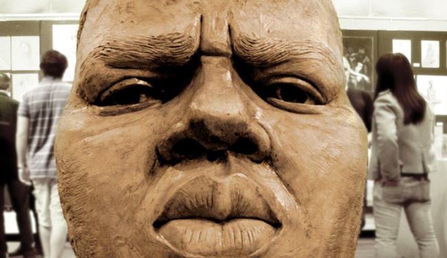 Notorious BIG Statue