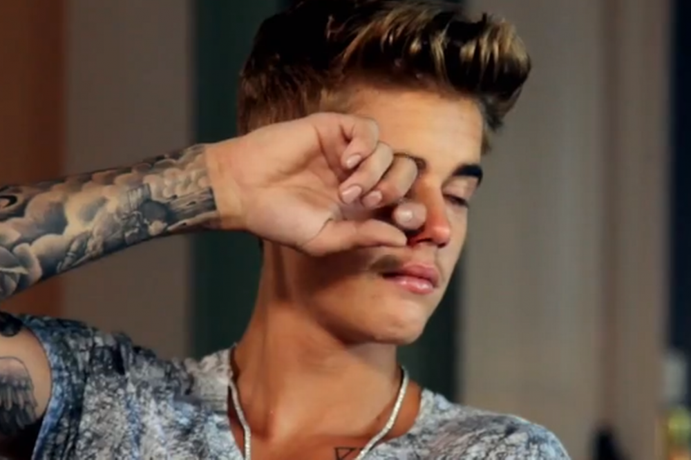 Justin Bieber crying