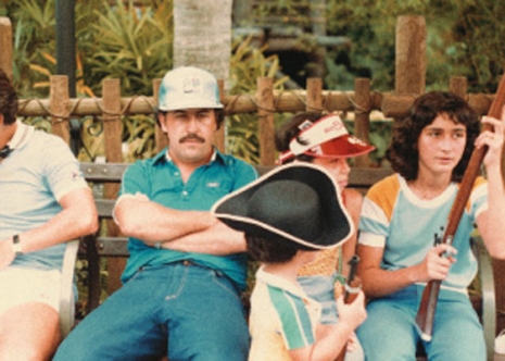 pablo-escobar-disneyworld-1