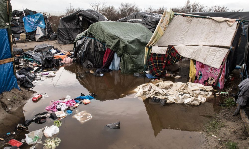 Female Volunteers At Calais Jungle Having Sex With 