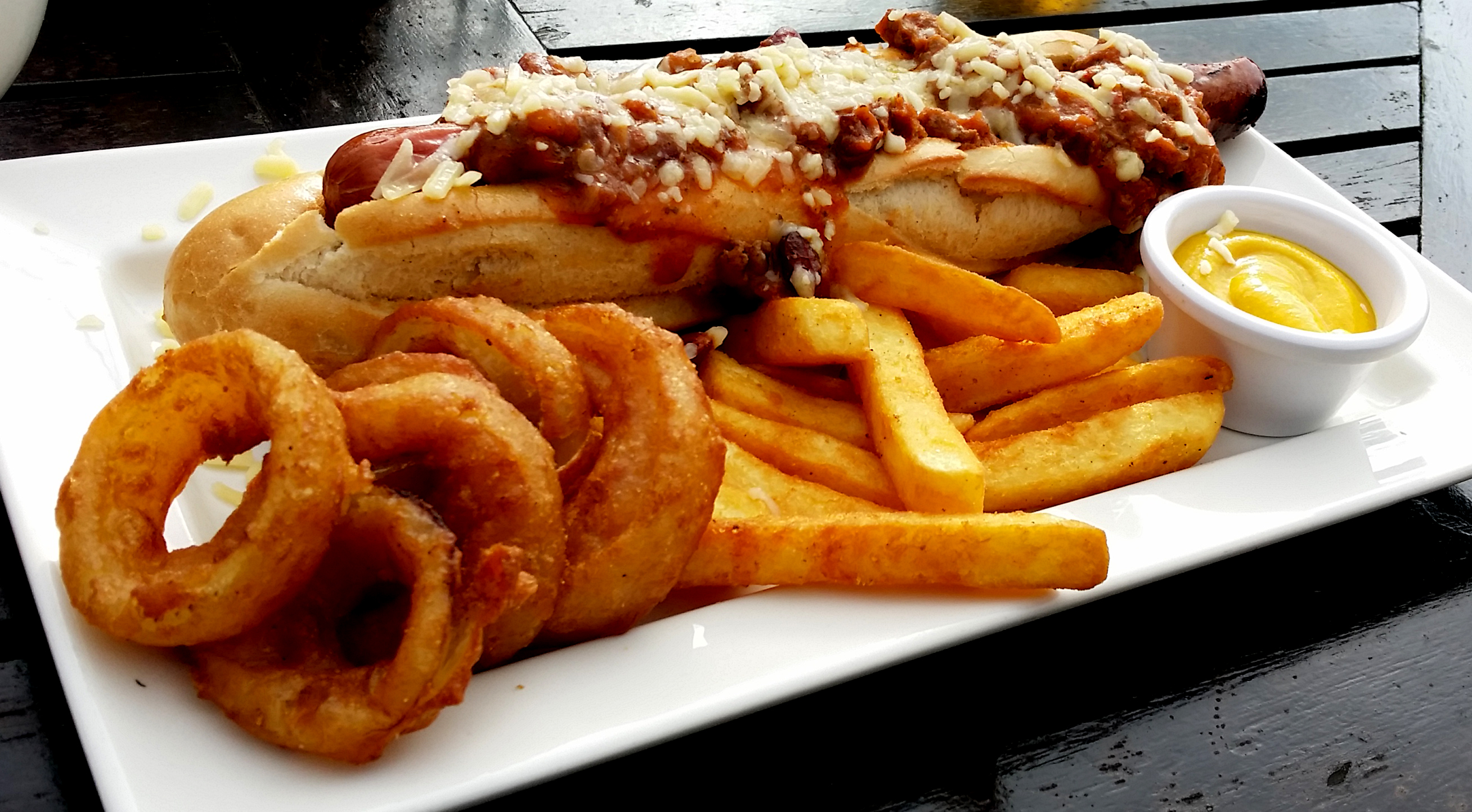 wetherspoons-hot-dog