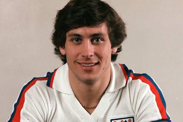 kenny-sansom2