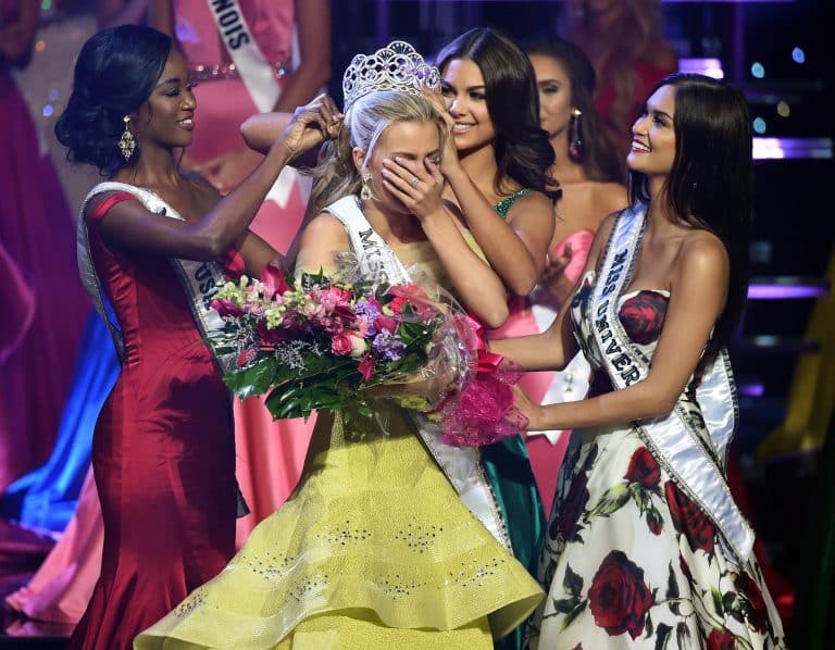Robot Judges At Beauty Contest Accused Of Racism After Choosing A Majority Of White Winners