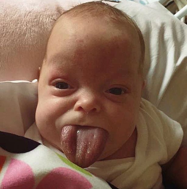 baby-tongue-2
