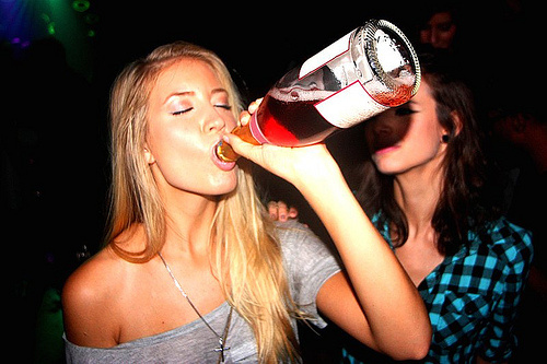 girl-drinking